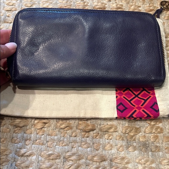 Tory Burch Purple Leather Zip Wallet with Tory Burch canvas bag - Picture 5 of 9
